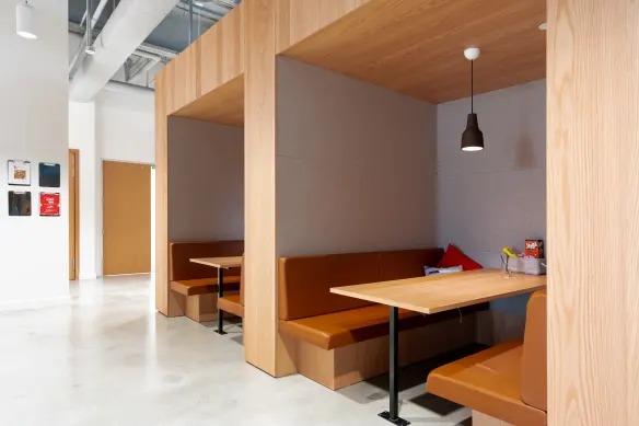 Regus - Revenue Tower Gambar 2